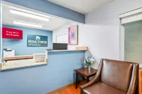 HomeTowne Studios Detroit - Livonia - 2-Star
