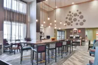 Hampton Inn & Suites Altoona des Moines - 2-Star