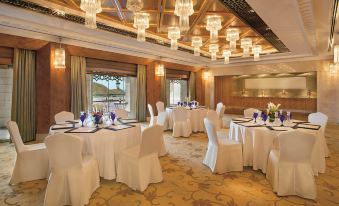 Al Bustan Palace, a Ritz-Carlton Hotel