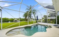 Palms Paradise. Pool. Waterfront. Near Space Coast Beaches. - Wifi