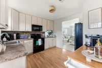 Cape May Escape Sleeps 10 Tiki Bar Grill - Wifi