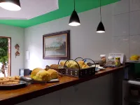 Hospedagem Pousada Fantasia Paraty - ที่มีที่จอดรถ
