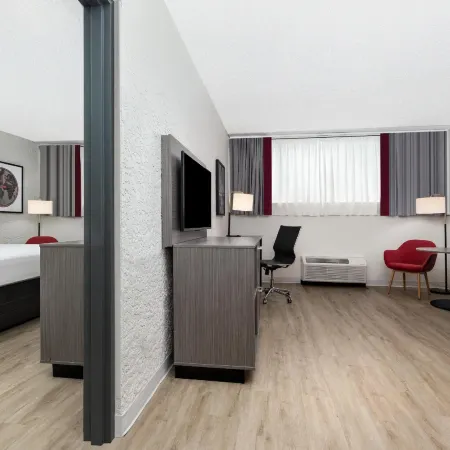 Ramada by Wyndham Tulsa Broken Arrow
