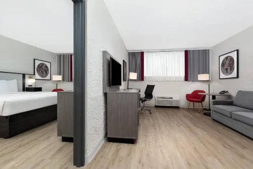 Ramada by Wyndham Tulsa Broken Arrow - 2-Star