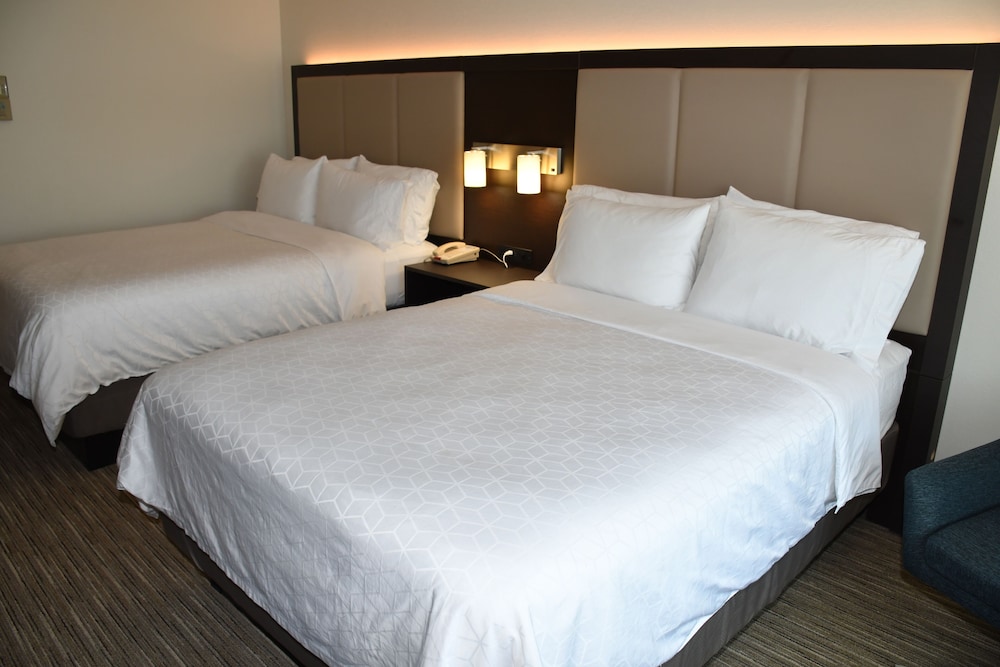 Holiday Inn Express Hotel & Suites Evanston, an Ihg Hotel