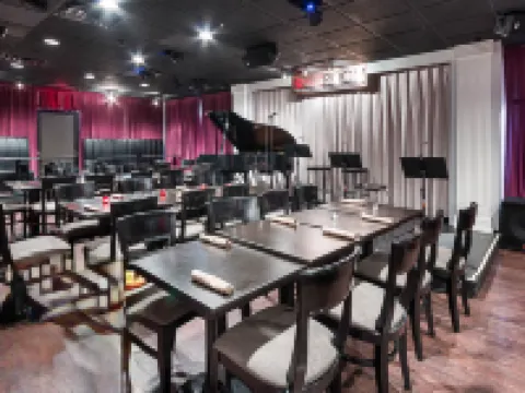 นิวโฮป อินน์แอนด์สวีทส์ โรงแรมในBucks County