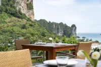 Avani Ao Nang Cliff Krabi Resort - bar