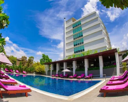 Amaranth Suvarnabhumi Hotel - Free Suvarnabhumi Airport Shuttle Hotels in Bang Phli