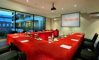 100 Sunset Kuta Hotel & Ballroom