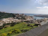 Panoramic Penthouse Enjoying Sea and Country Views