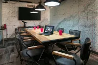 Moxy San Diego Downtown/Gaslamp Quarter