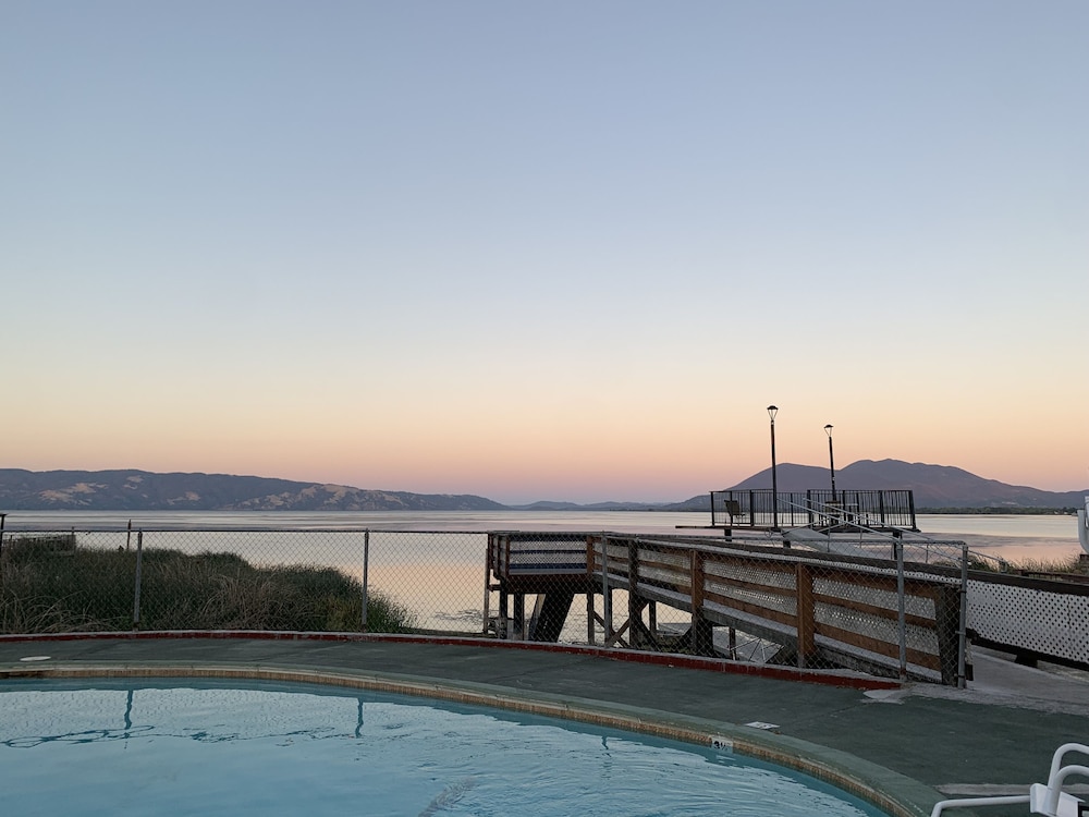 Regency Inn Lakeport