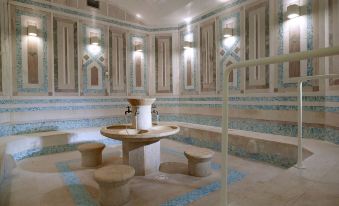 Knossos Royal