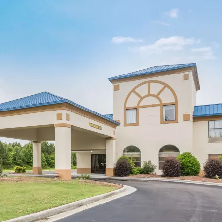Days Inn by Wyndham Selma
