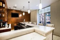 Hilton Garden Inn West 35th Street - 駐車場