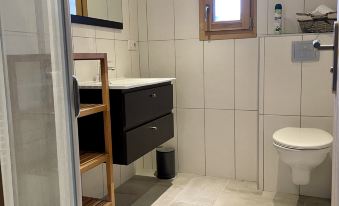 Cottage at the Foot of the Ski Slopes with Mountain Views - Chalet Nelda