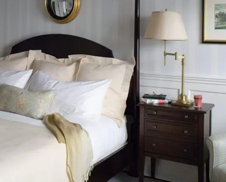 The White Hart Отели рядом с достопримечательностью «The Hotchkiss School»