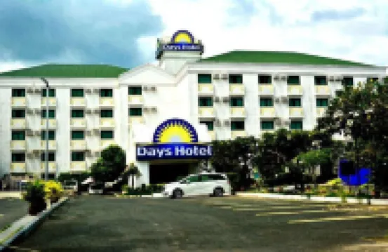 Real Family Hotel (formerly Days Hotel Batangas)