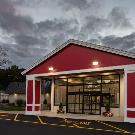 Ramada by Wyndham Hartford North / Bradley Airport