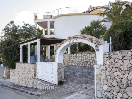 Villa Charly Hotels in Pego