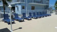 Knight's Key Suites - Ocean View