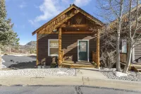 Jackstraw Mountain 32 2 Bedroom Condo by RedAwning