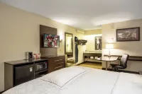 Red Roof Plus+ Chicago - Willowbrook فنادق في Downers Grove Township