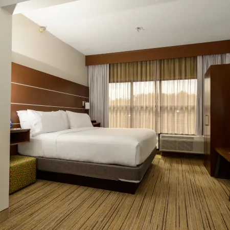 Holiday Inn Express HILLSBOROUGH (DURHAM AREA) by IHG
