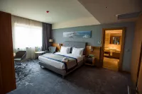 Holiday Inn Aktau - Seaside Hoteles en Aktau