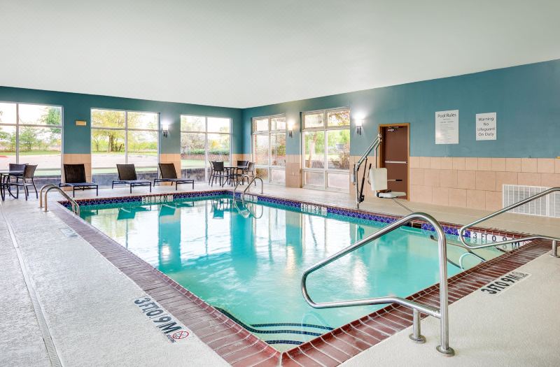 Holiday Inn Express & Suites Cleburne by IHG photo 3