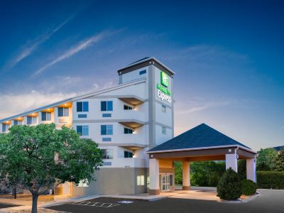 Holiday Inn Express & Suites COLORADO SPRINGS AIRPORT by IHG