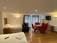 Contractors Guest House Hotels in High Wycombe