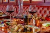 Wine & Books Lisboa Hotel