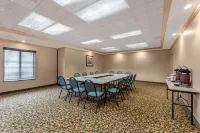 Comfort Inn & Suites Warsaw Near US-30 Hotels in Warsaw