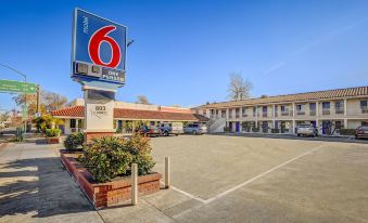 Motel 6-Marysville, CA - Housity