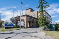 Comfort Inn & Suites Airport South Hotels in Calgary