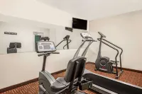 Longhorn Inn & Suites - Gym