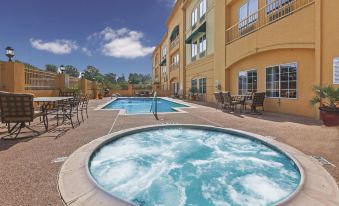 La Quinta Inn & Suites by Wyndham Livingston