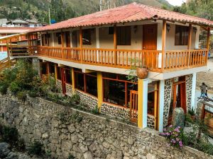 PERU QUECHUAS LODGE OLLANTAYTAMBO