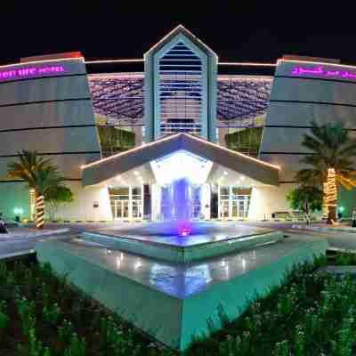 Mercure Grand Jebel Hafeet Al Ain Hotel Hotel Exterior