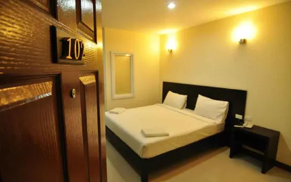 ห้องสแตนดาร์ด เตียงใหญ่ 1 เตียง