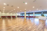 Hotel Dzingel فنادق في تالين