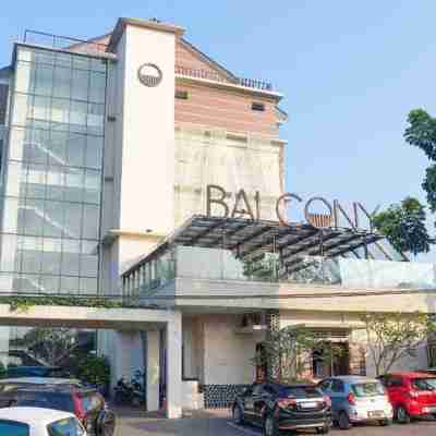 蘇卡布米陽台酒店 Hotel Exterior