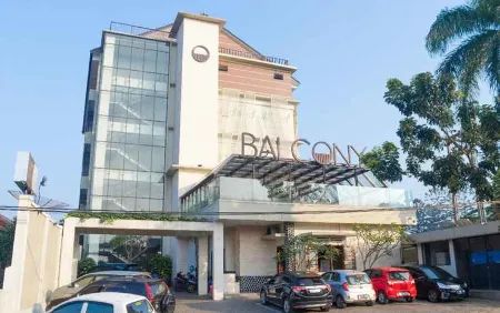 Balcony Hotel Sukabumi Отели в г. Cikole