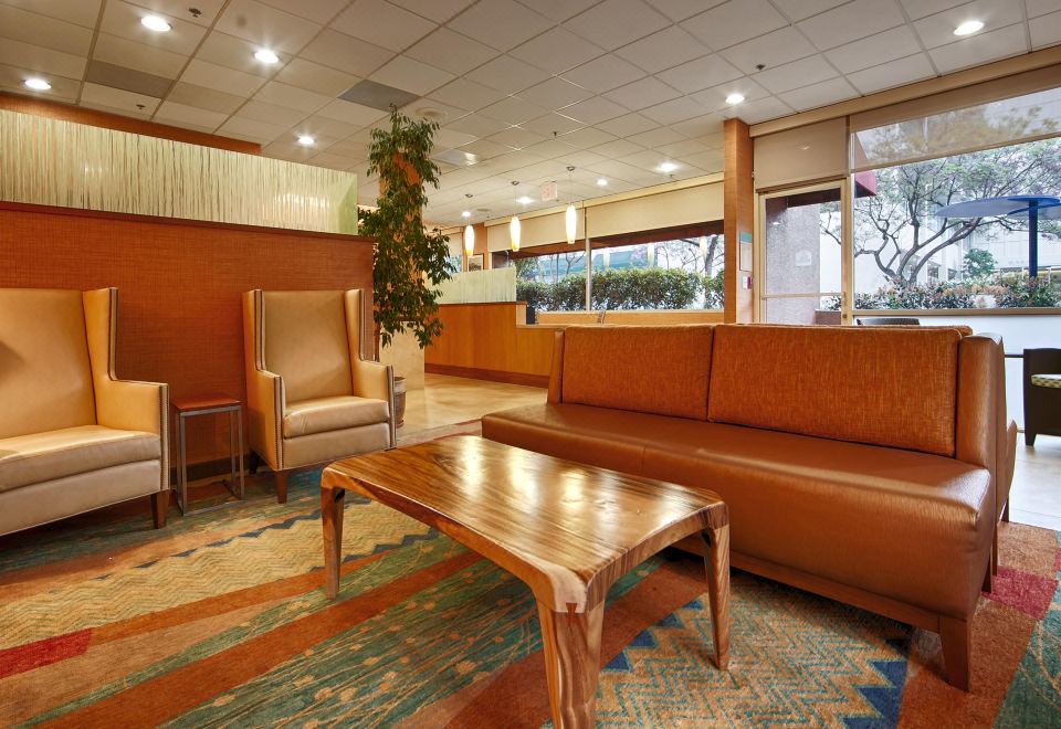 5. 게이트웨이 호텔..