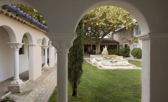 Superb Suite in a Villa with Private Pool - by Feelluxuryholidays
