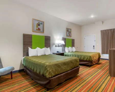 品質套房酒店 巴斯特羅普縣酒店