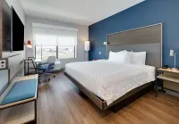 Tru by Hilton Euless DFW West - Pools
