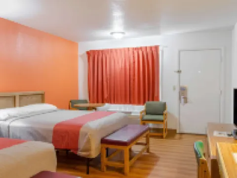 モーテル 6 マドラス オレゴン マドラスのホテル