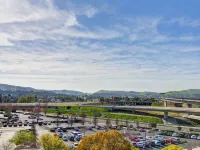 DoubleTree by Hilton Hotel Pleasanton at the Club Hotels in Pleasanton